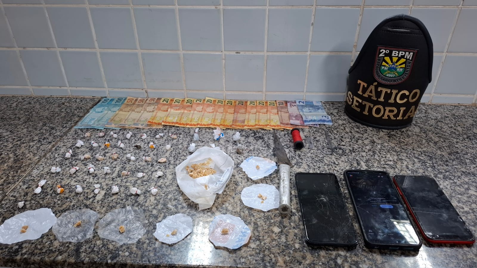 Dupla é detida com entorpecentes em apartamento na zona oeste de boa vista