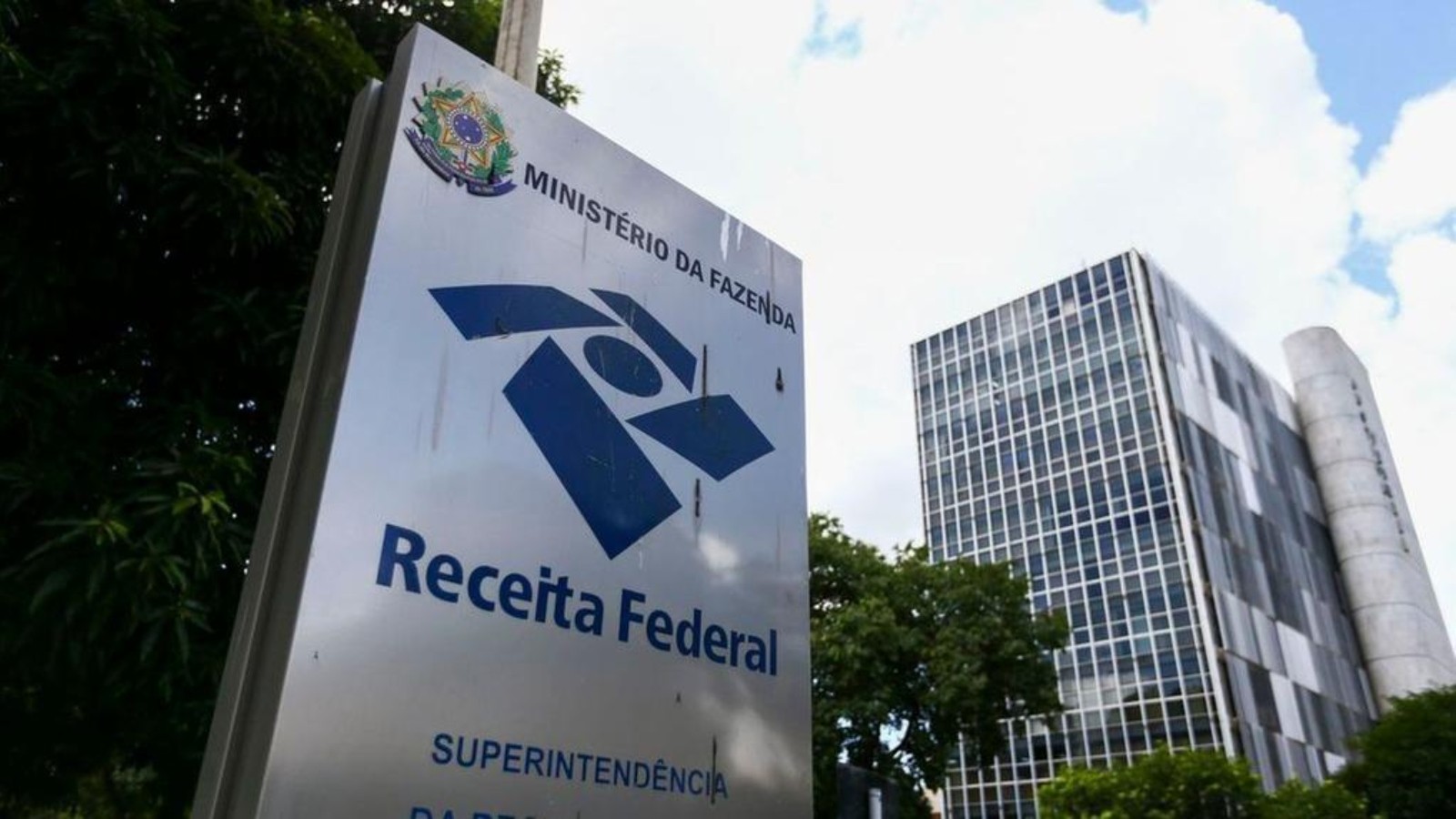 É #FAKE que autônomos serão obrigados a emitir Nota Fiscal por causa da Reforma Tributária