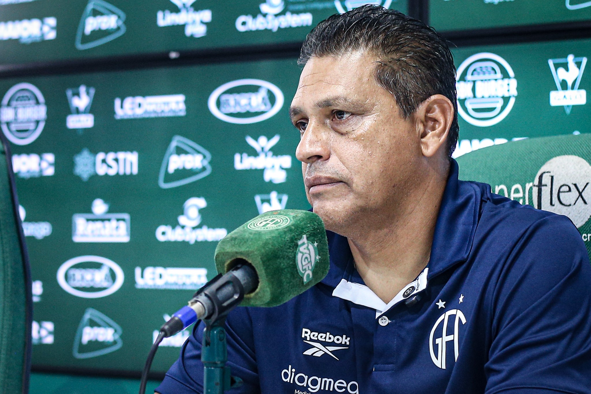 Elio Sizenando: O Técnico que Conquistou o Guarani