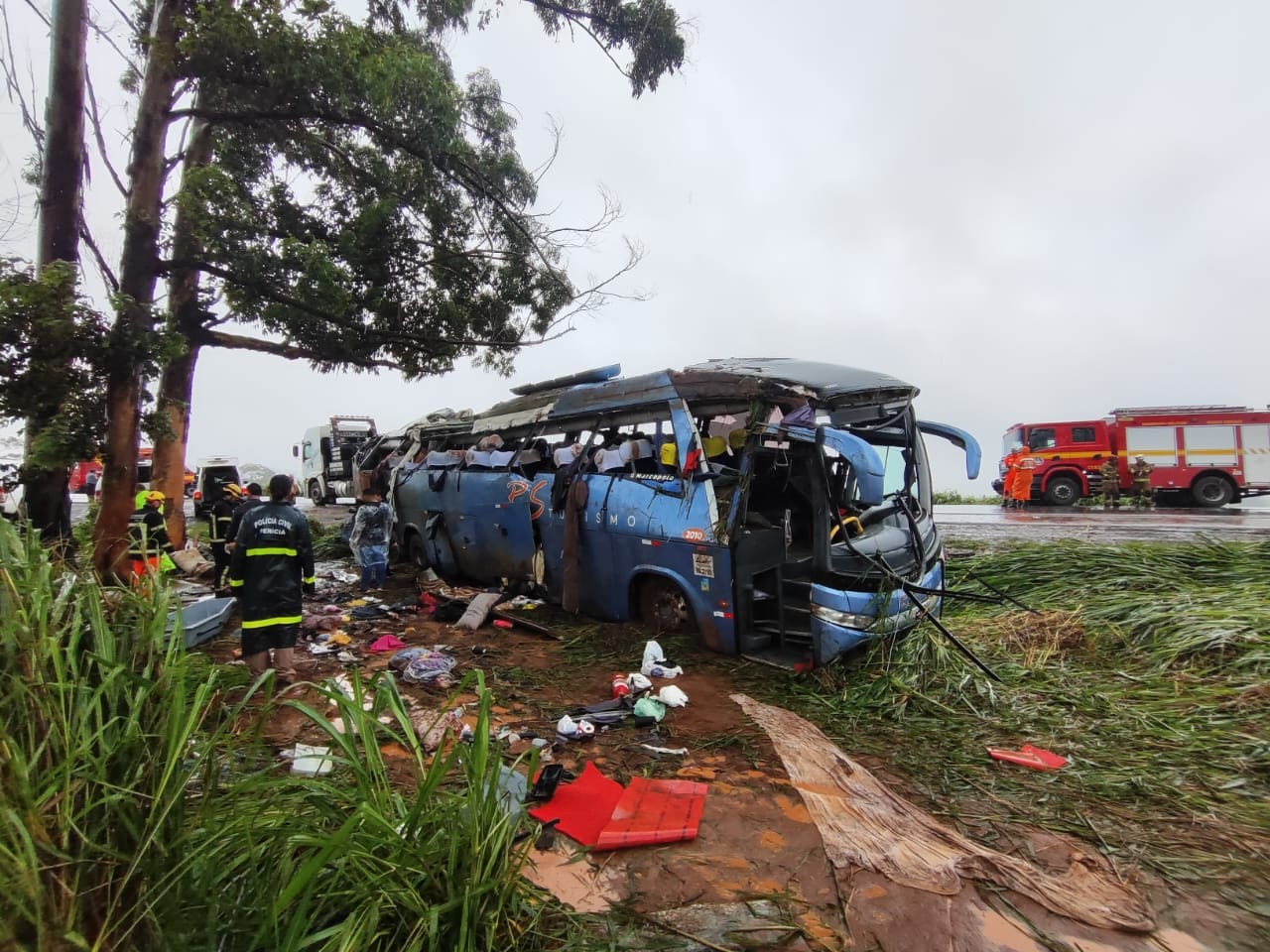 Em áudio para família, passageira morta em acidente em MG disse que faltava espaço em ônib