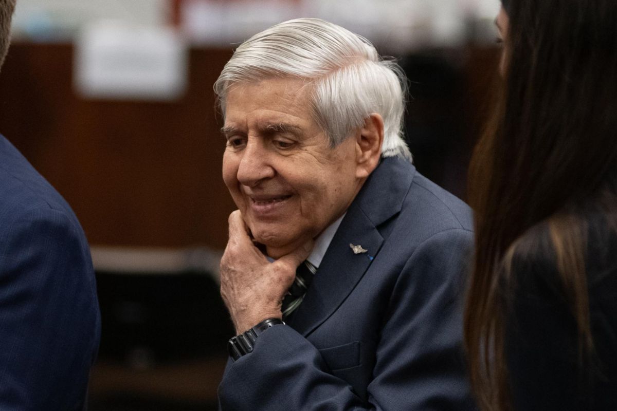 Em prisão domiciliar, Heleno poderá receber ajudante e passadeira