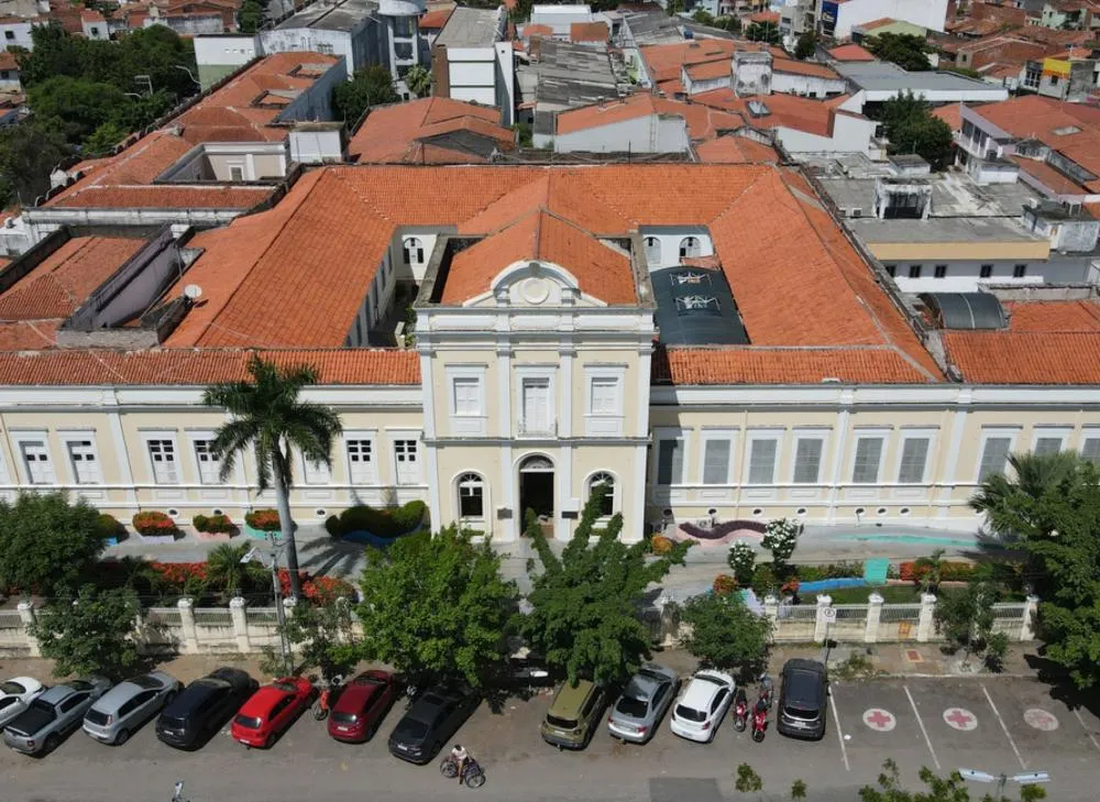 Engenheiro é demitido por justa causa por uso indevido da Santa Casa de Sobral