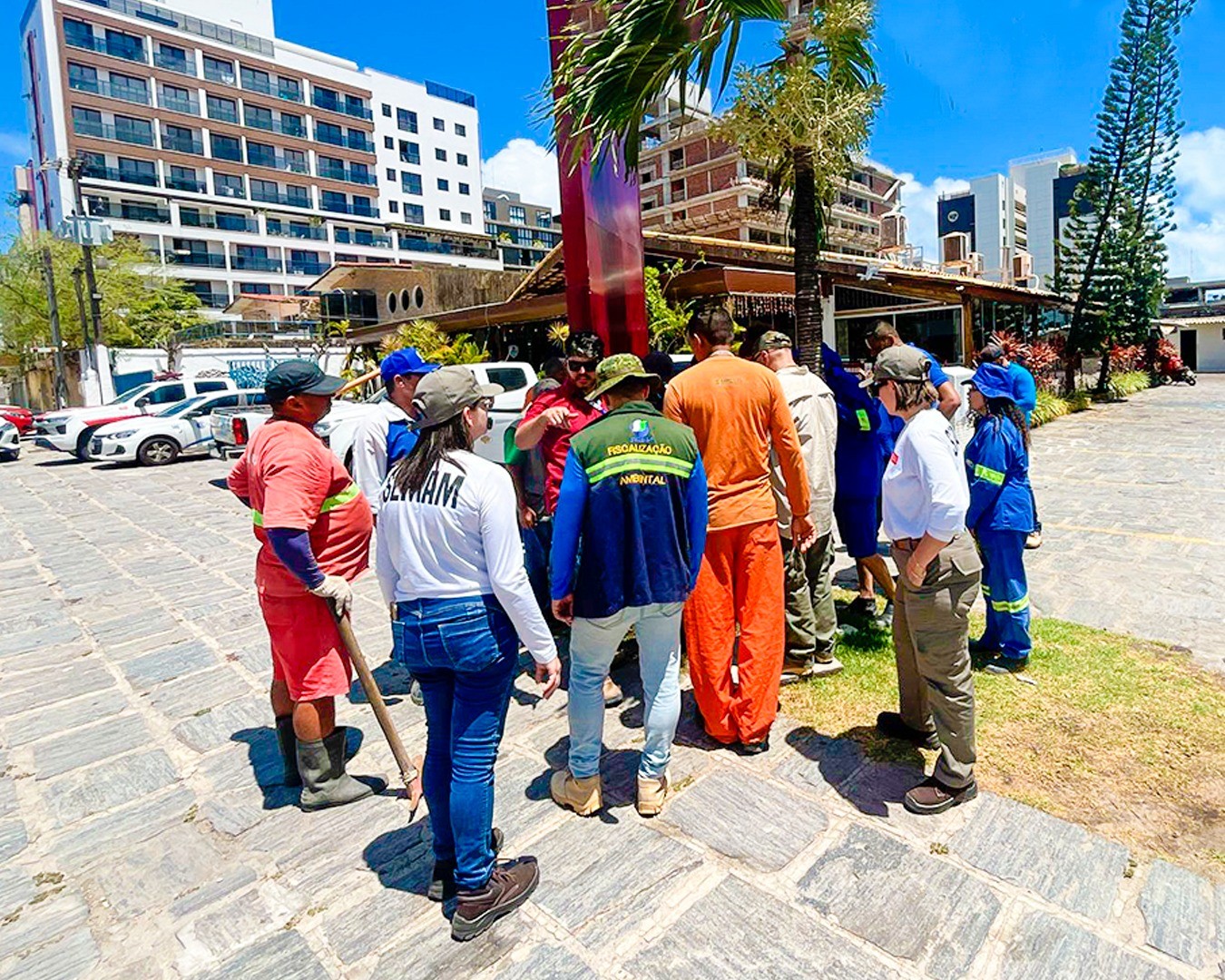 Estabelecimentos são notificados para corrigir problemas em caixas de gordura e ligação à 