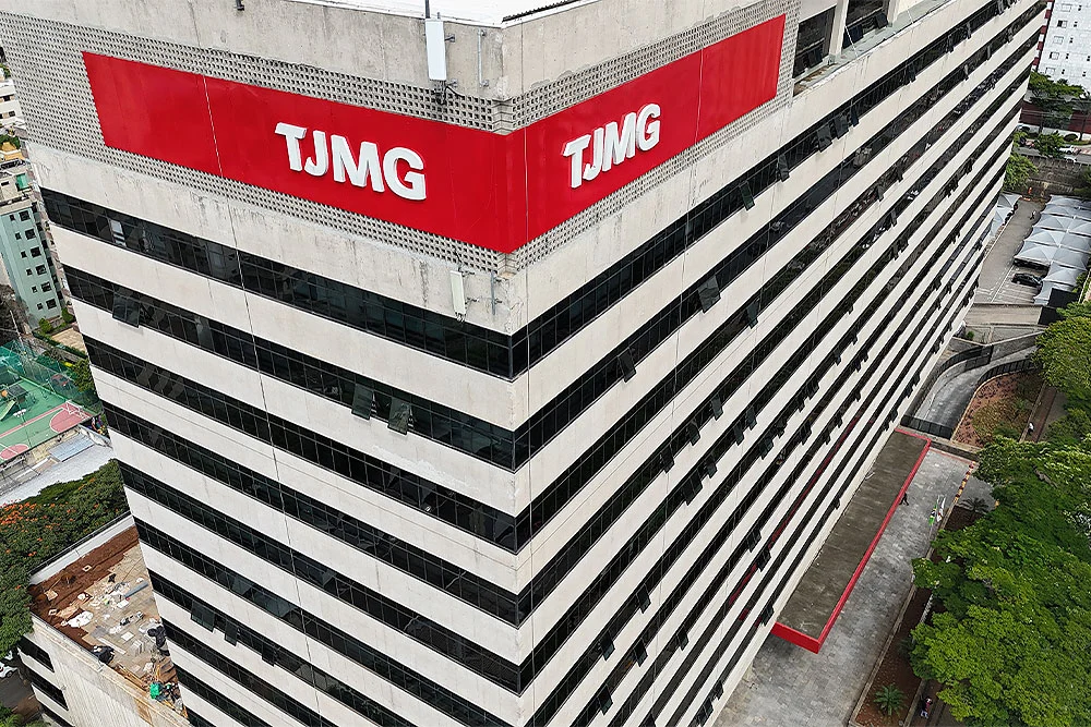 Estupro de 12 Anos: Tribunal Supremo de Minas Gerais Nomeia Novo Relator Após Afastamento de Magistrado