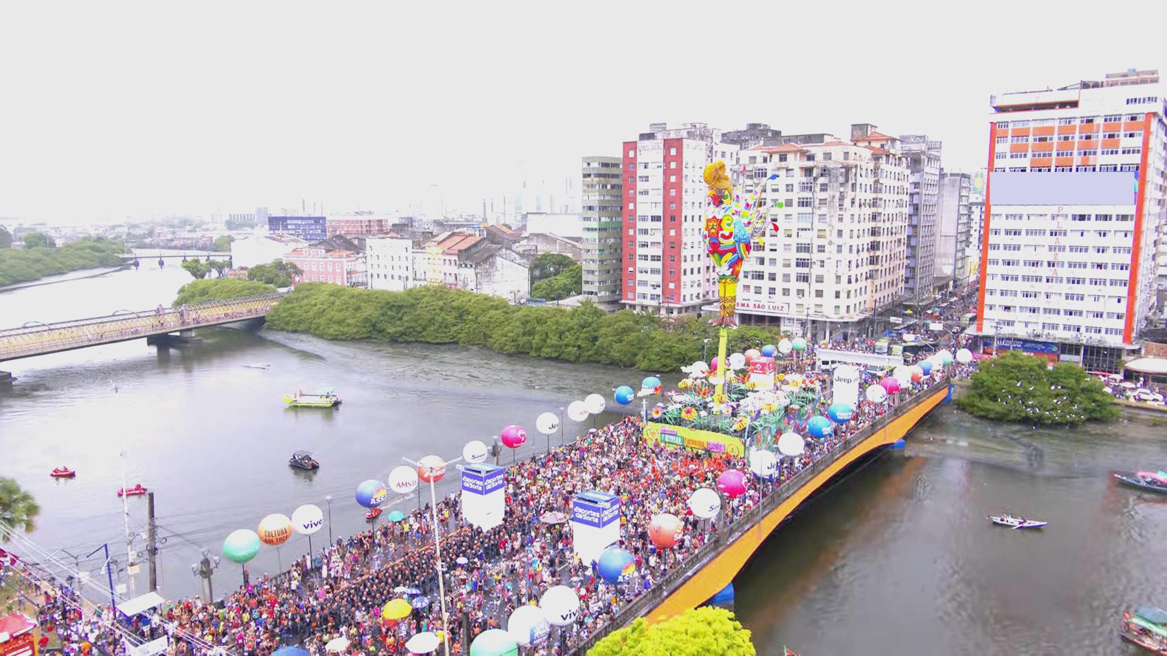 Expresso Galo da Madrugada tem saídas de quatro shoppings; confira horários e pontos de em