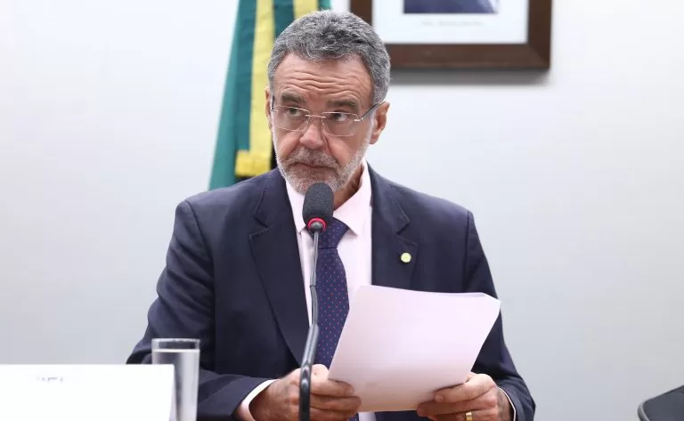 FGTS em Risco: Propostas Legislativas Descontroladas Pode Desmantelar Fundo de Garantia