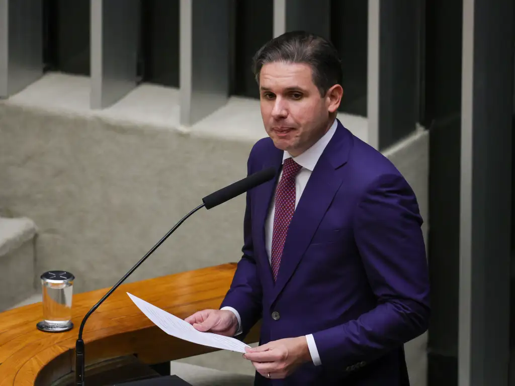 Fim da Escala 6×1: Hugo Motta Insiste em Aprovação até 1º de Maio