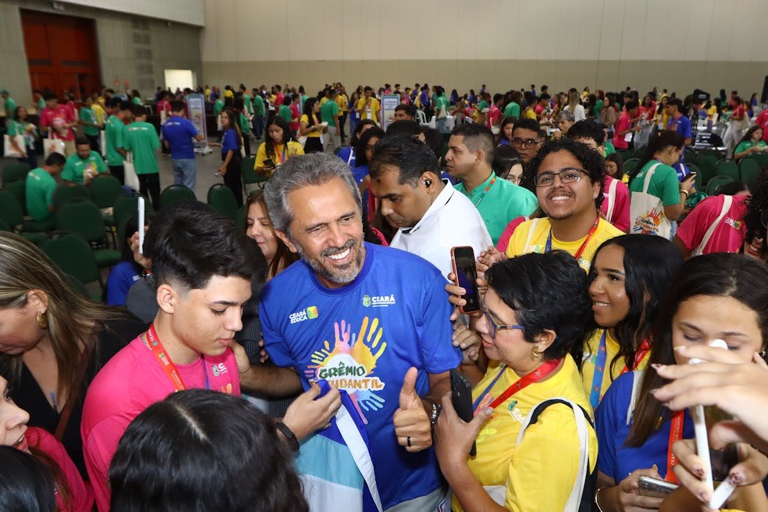 Fortaleza Recebe Mais de 25 Mil Tablets para Estudantes: Conectividade Integrada no Ceará
