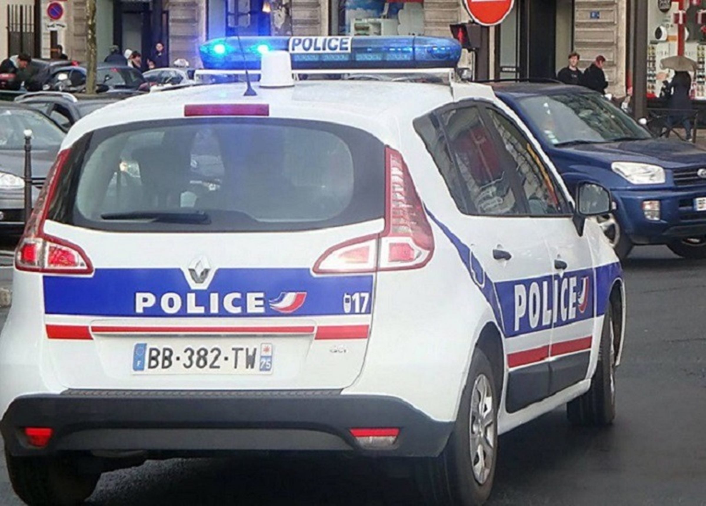 França investiga ex-professor acusado de estupro de quase 90 crianças