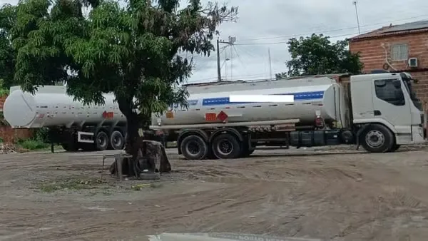 FURTO DE COMBUSTÍVEL: Polícia Apreende 50 Mil Litros em Fortaleza e Prende Trio