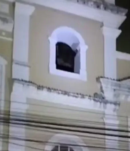 Furto em Igreja de Fortaleza: Sino é Levado em Arrombamento
