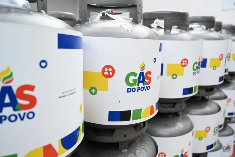 Gás do Povo chega a 15 milhões de famílias brasileiras após nova expansão