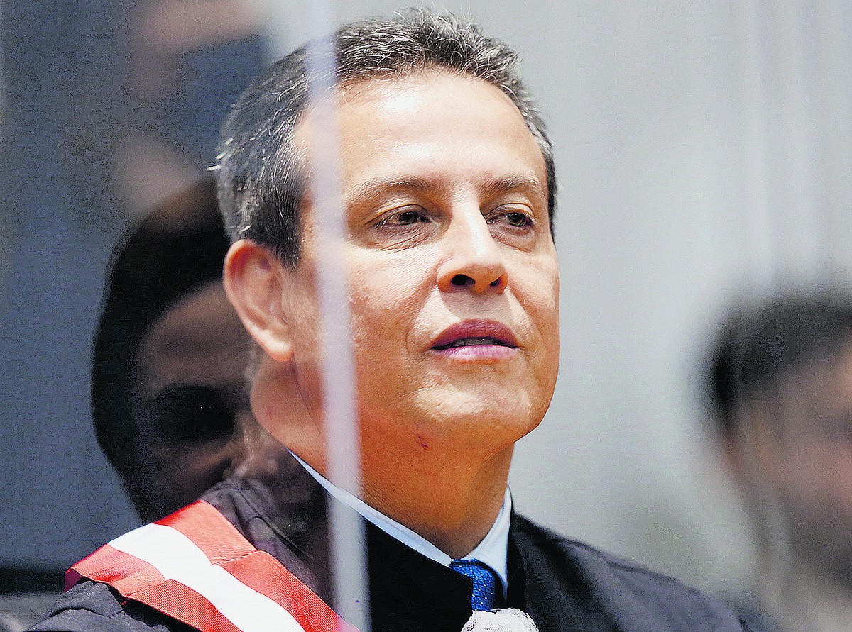 Gestante Perde Direito a Indenização: TST Decide sobre Acordo de Quitação Geral