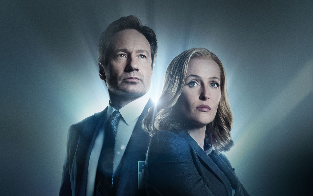 Gillian Anderson: Reboot de Arquivo X é Especial, Dê uma Chance!