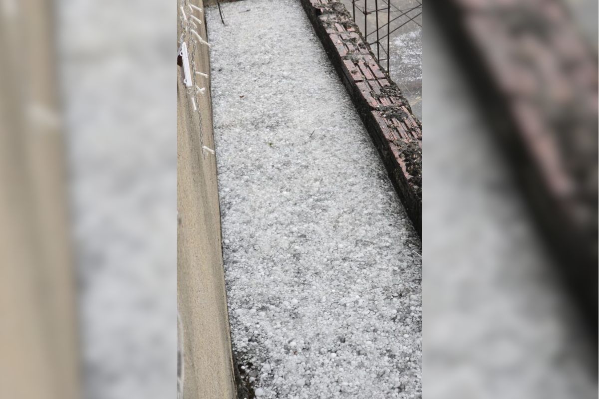 Granizo e alagamentos: os estragos da chuva de sexta na Grande SP. Veja vídeo