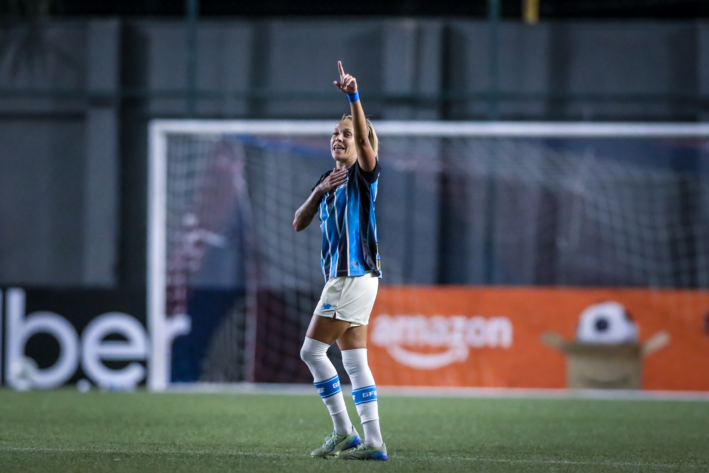 Grêmio: gol incrível de Camili Pini em cobrança de falta no BR Feminino - Veja vídeo!
