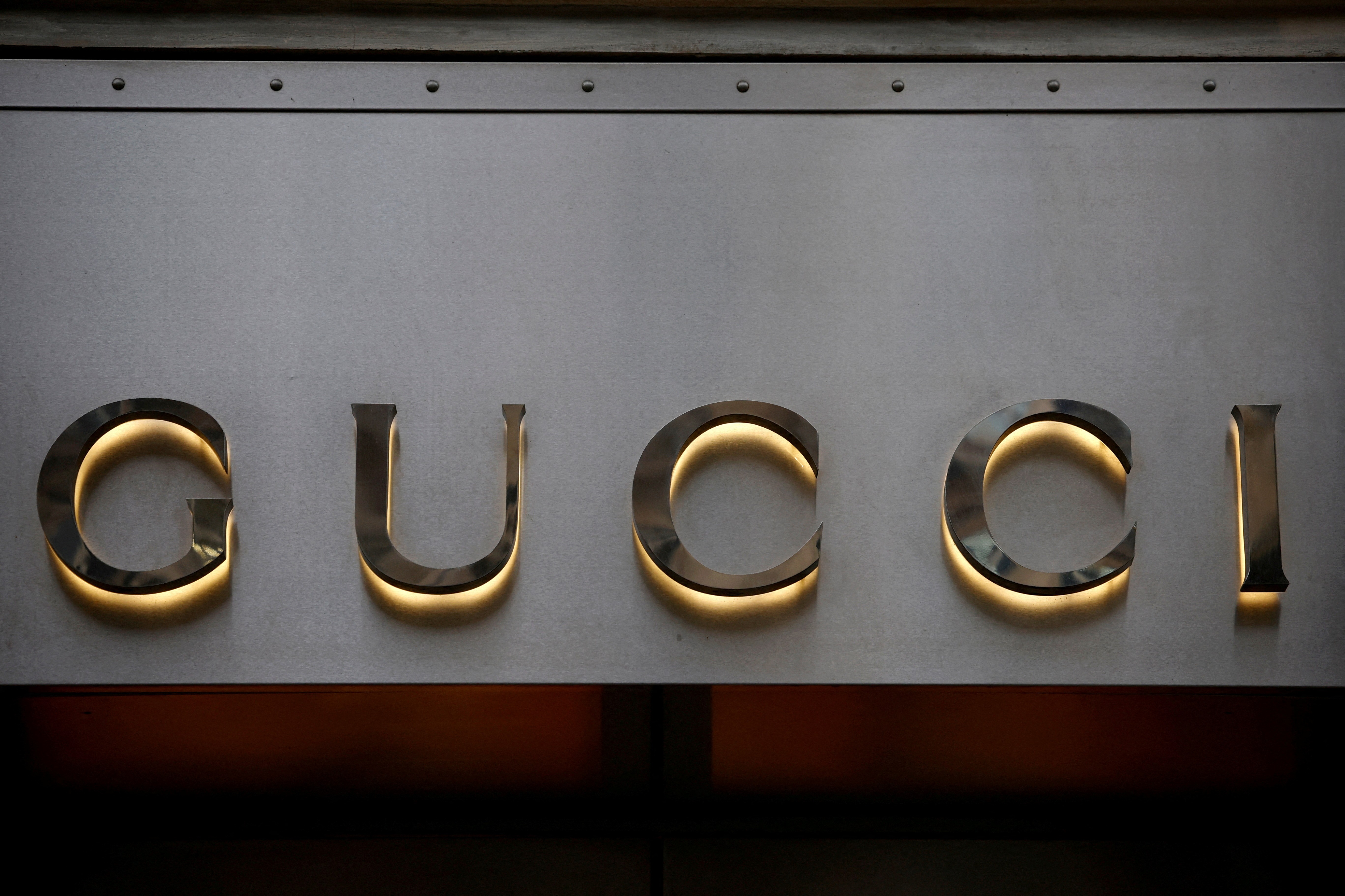 Gucci lança óculos inteligentes em parceria com o Google em 2027