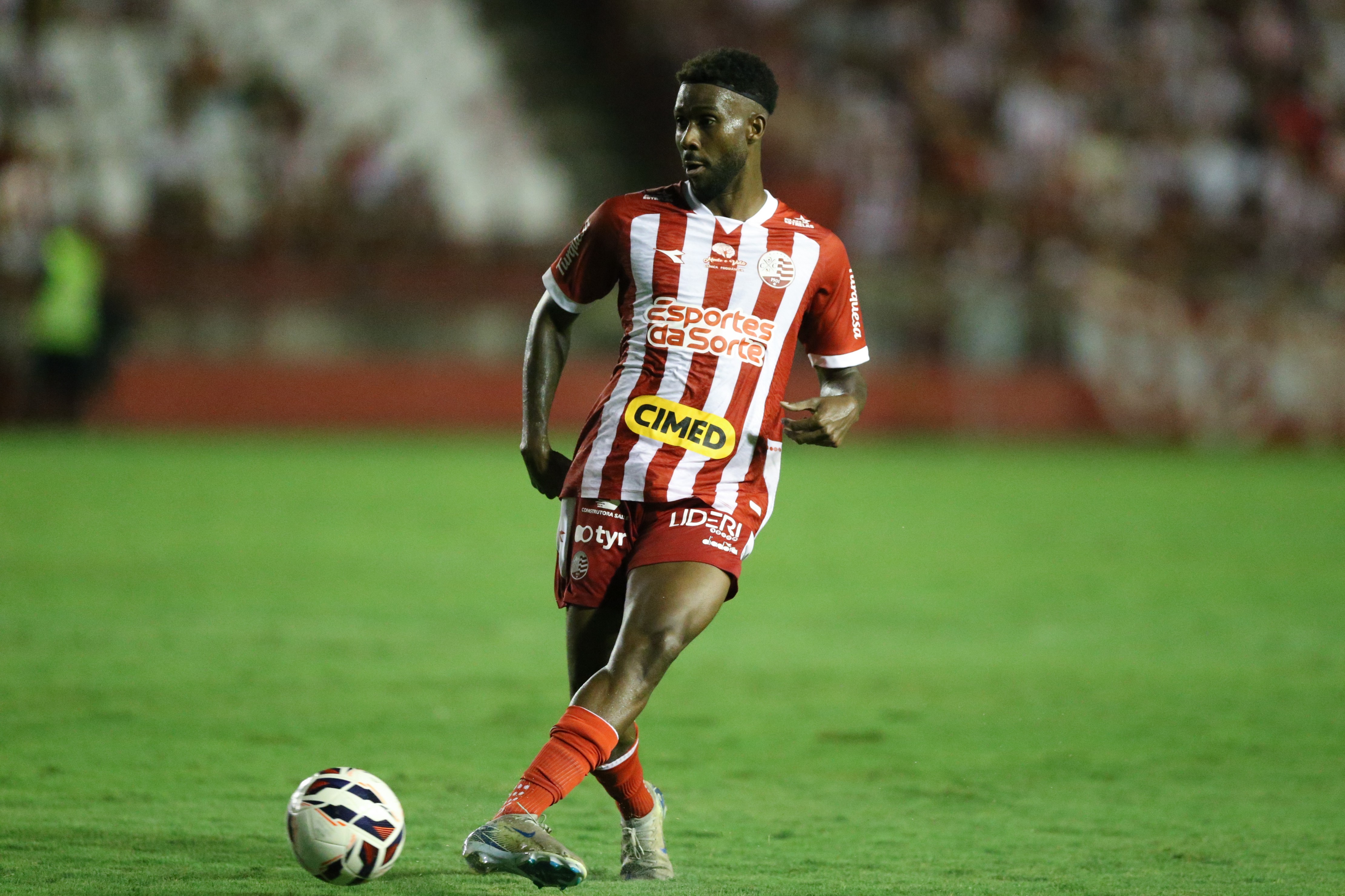 Guilherme explica posição de Igor Fernandes no Náutico em 2026: "Zagueiro como primeira op