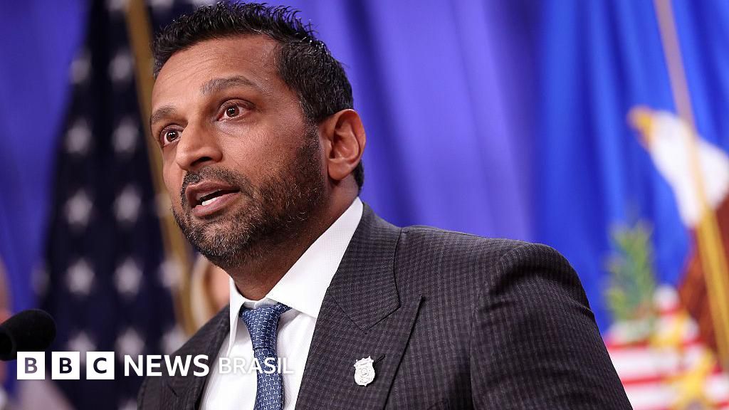 Hackers Ligados ao Irã Invadem E-mail do Diretor do FBI e Vazam Fotos e Mensagens