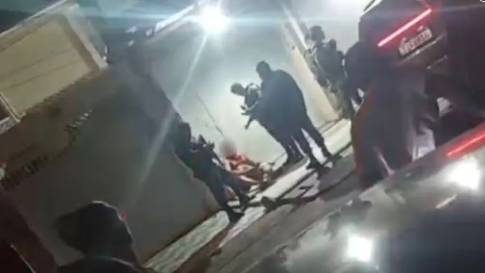 Homem Éspancado por Populares em Fortaleza: Polícia Investigada Motivos