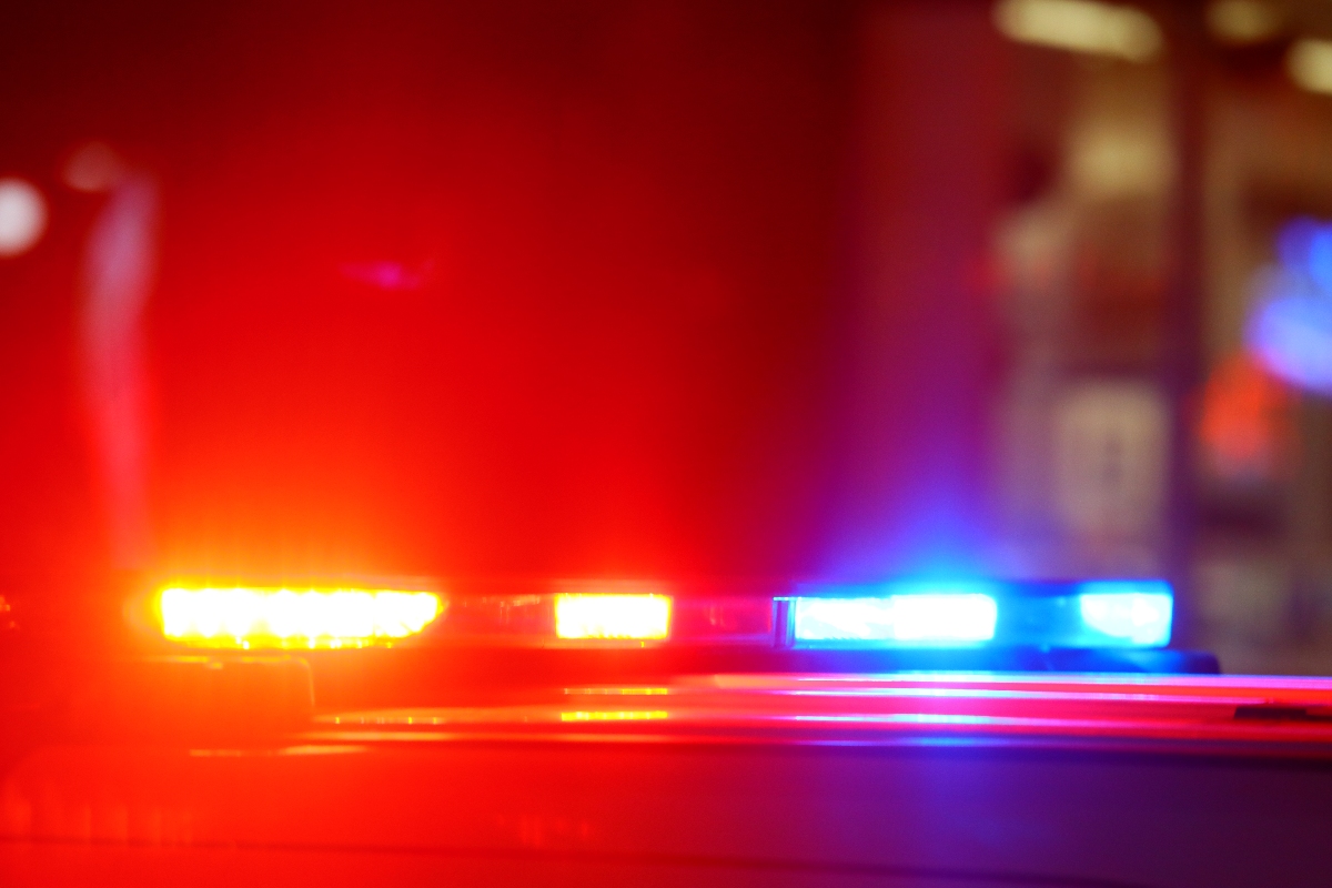 Homem passa mal e morre no sofá de casa após tomar estimulante sexual