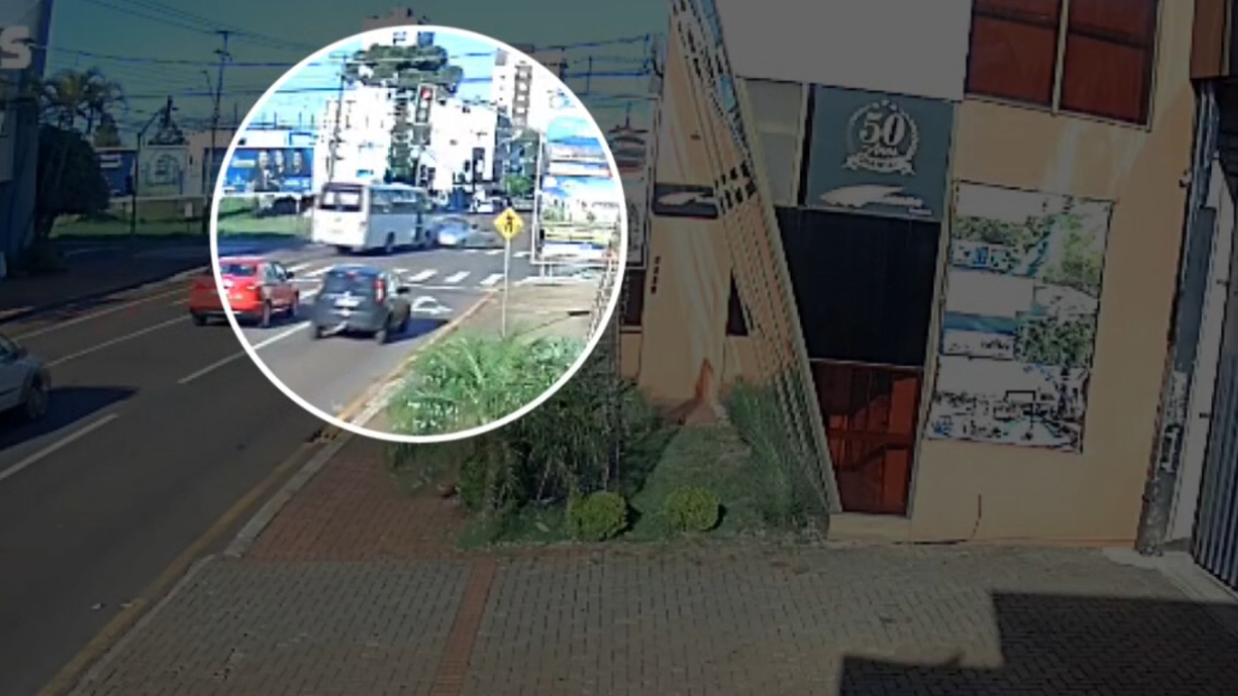 Homem passa mal no trabalho e morre em acidente enquanto era levado ao hospital em Cascave