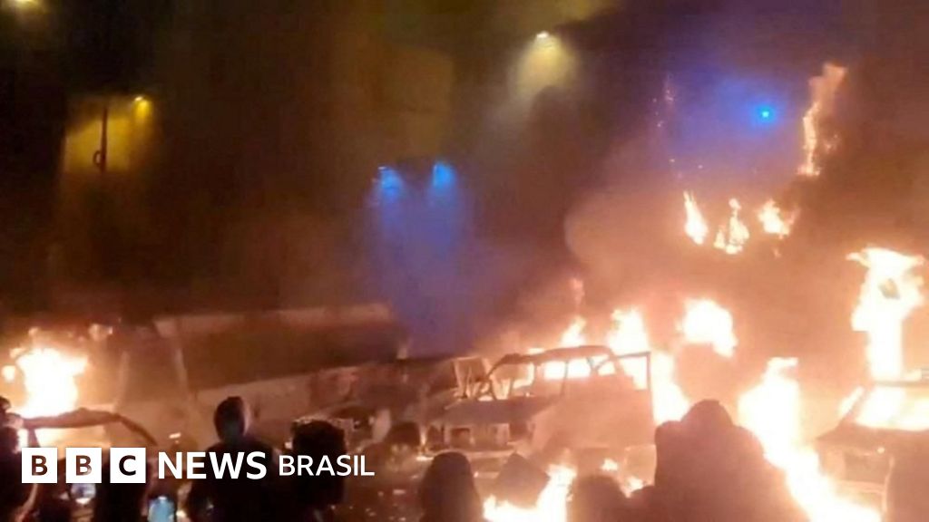 Hospitais estão sobrecarregados com protestos em massa no Irã, dizem médicos