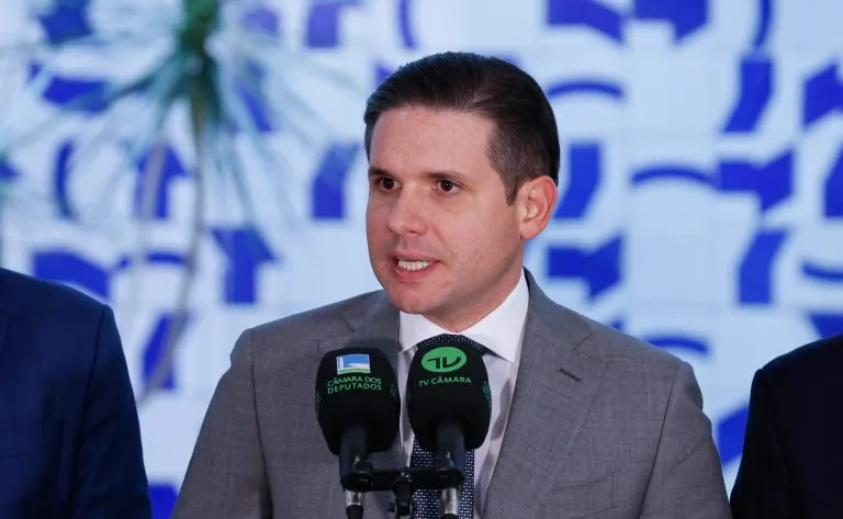 Hugo Motta: Emendas Parlamentares para Melhorar Vida dos Brasileiros