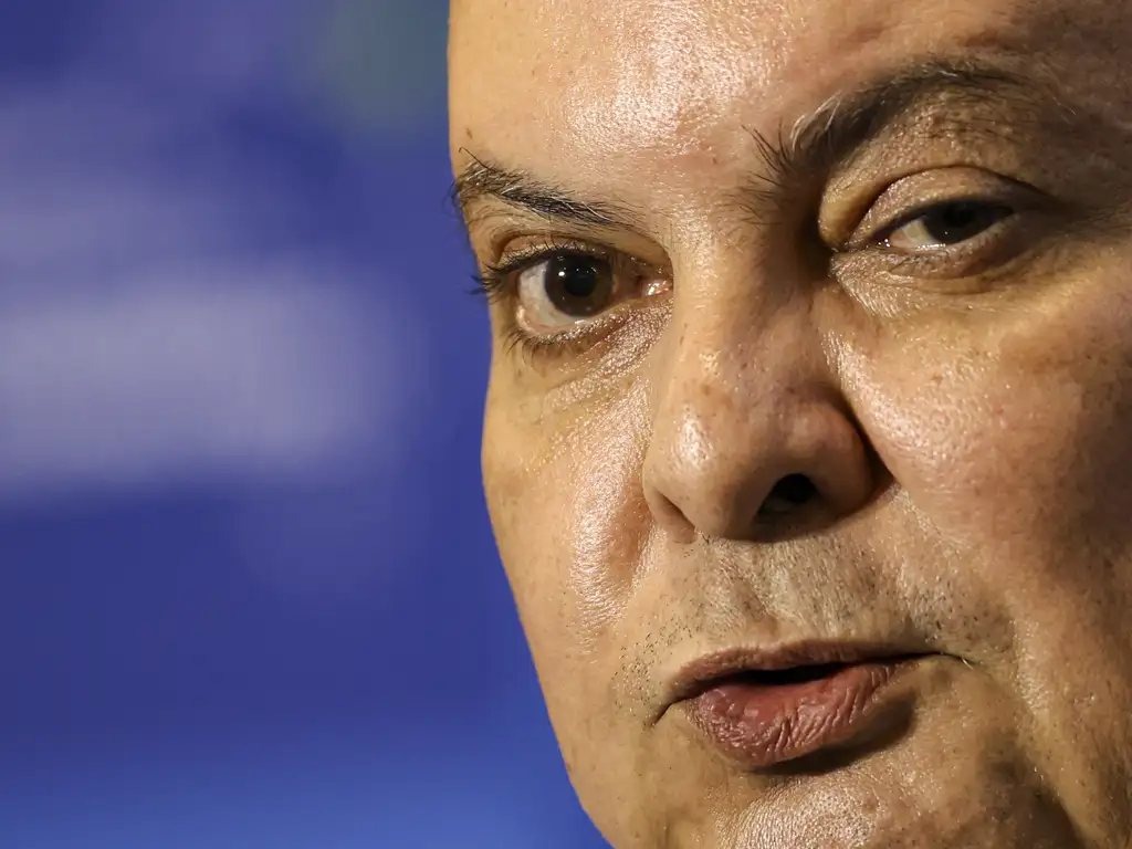 Ibaneis deixa governo: como a crise do BRB e caso Master afetam seu futuro no Senado