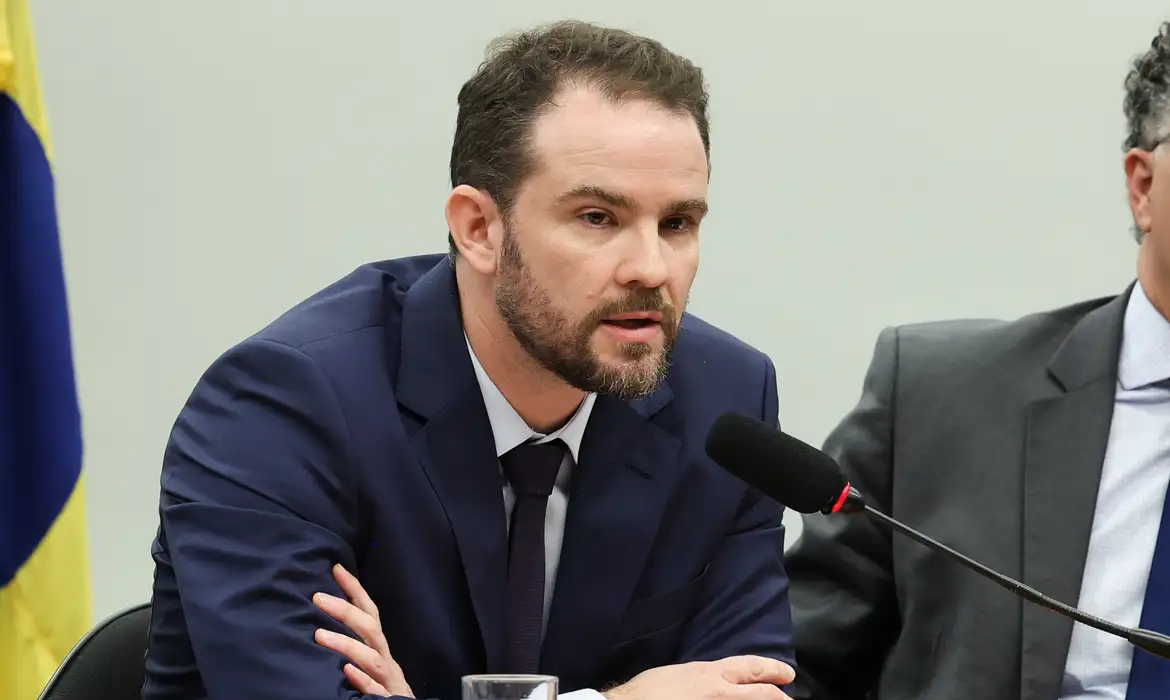 Implicações Tributárias da Isenção para Igrejas: Risco de Buraco de R$ 50 Bilhões na Arrecadação