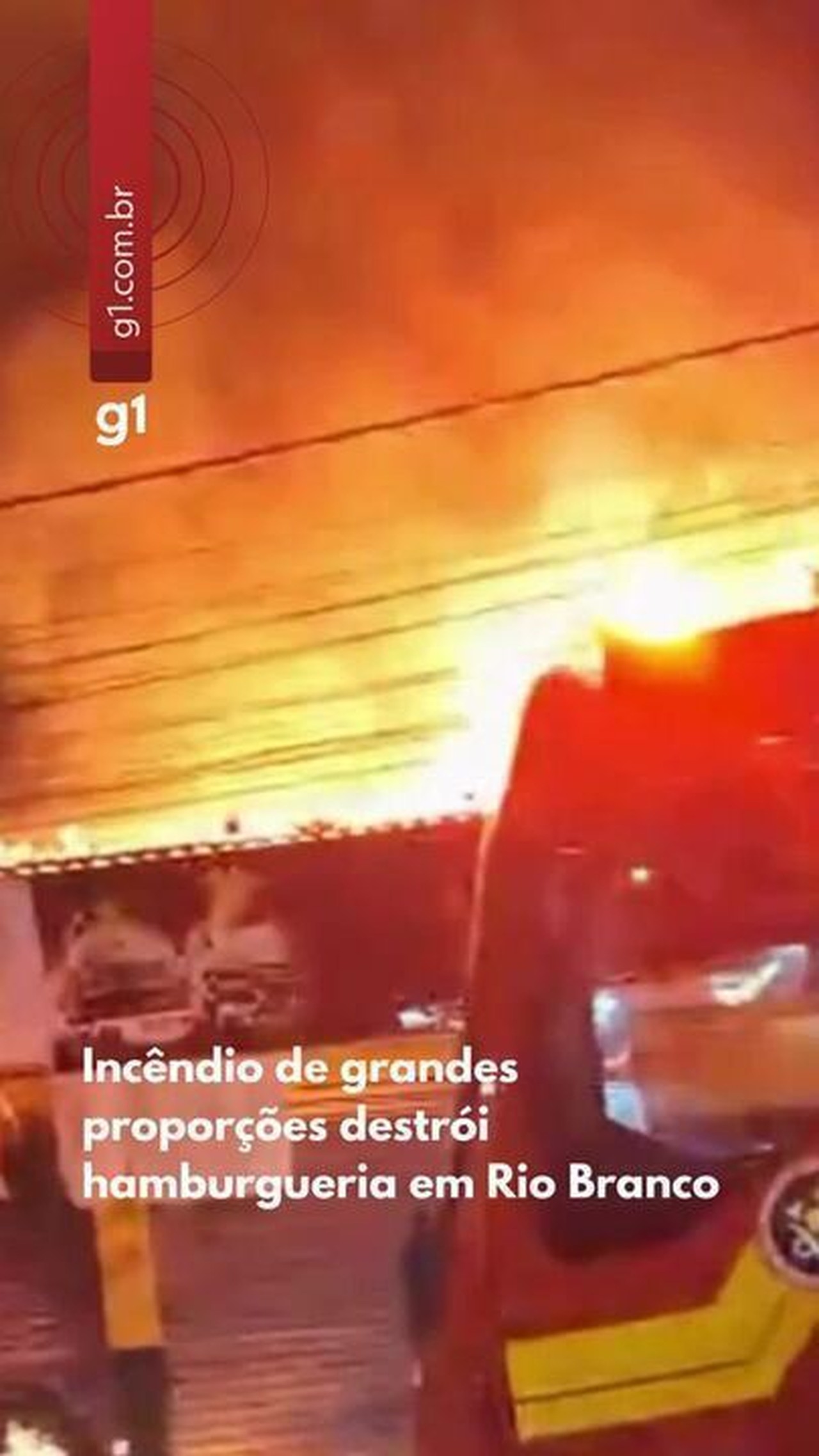 Incêndio de grandes proporções destrói hamburgueria em Rio Branco; VÍDEO