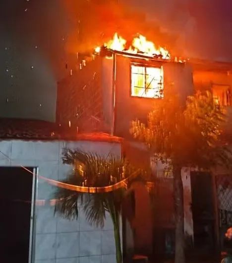 Incêndio Em Casa: Polícia Militar Resgata Duas Crianças e Nove Animais em Fortaleza