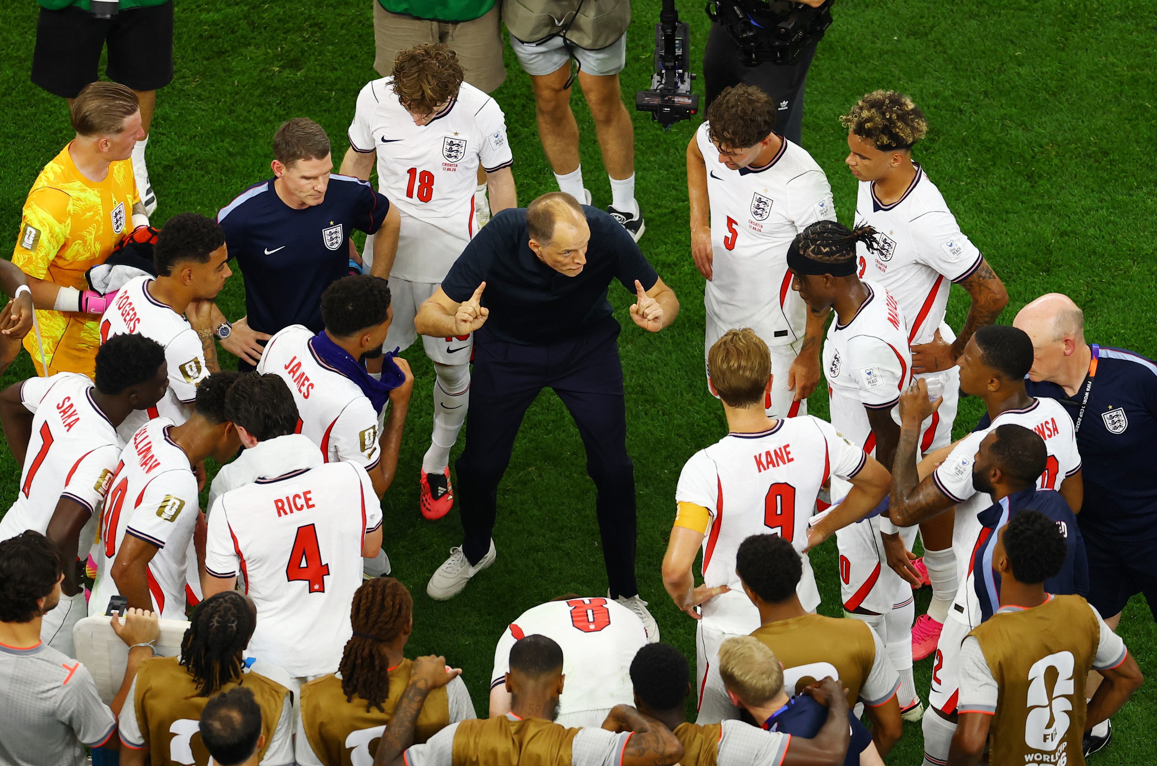 Inglaterra vence a Croácia e Harry Kane louva o treinador: 'Voltamos com o pé no acelerador'