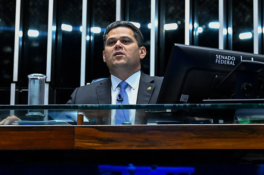 Jair Bolsonaro: Novo PL da Dosimetria Pode Desbloquear Saída da Prisão do Ex-Presidente