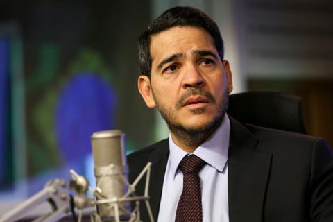 Jorge Messias Assume Posição Contra Aborto em Sabatina para STF