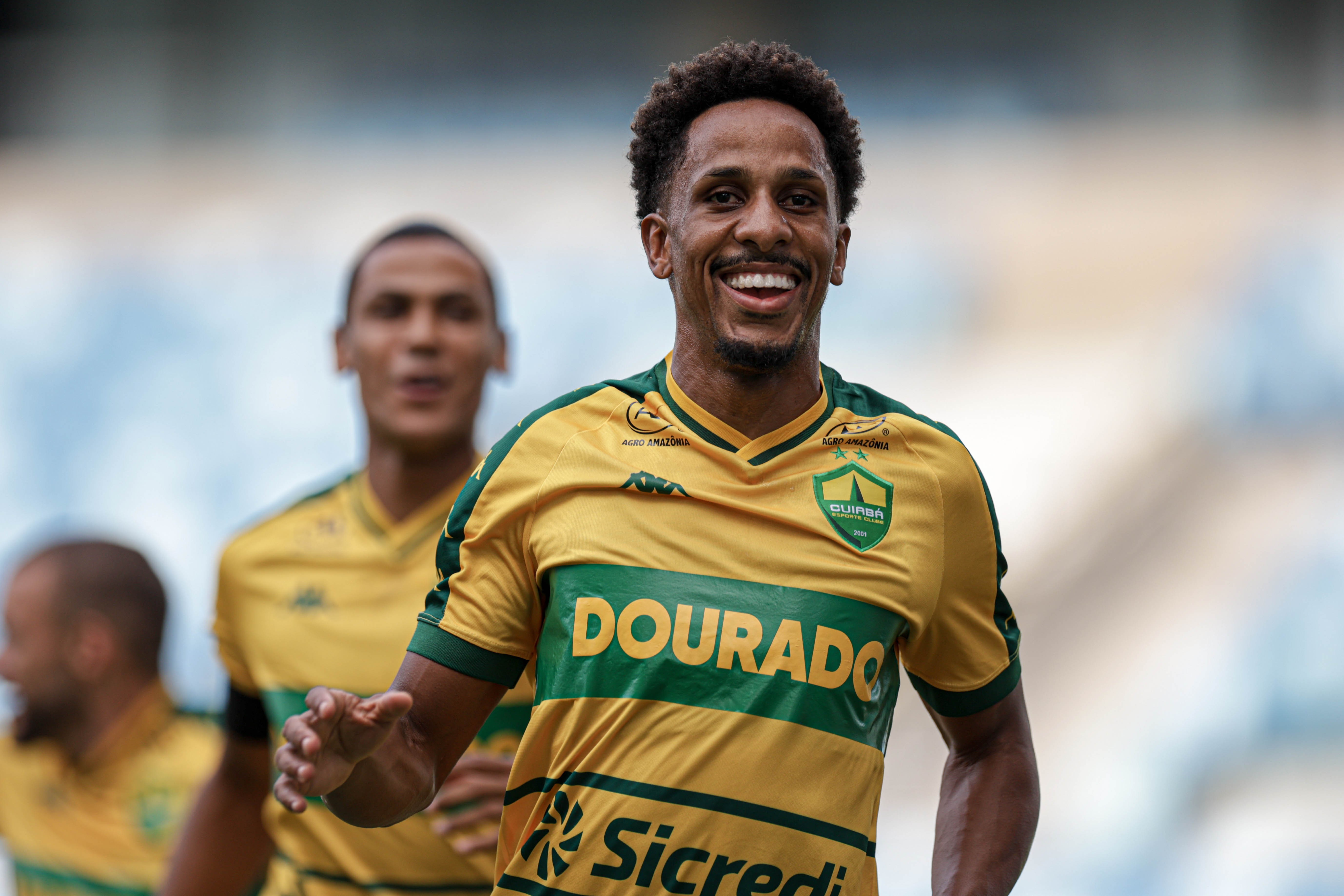 Juventude encaminha acerto com volante Lucas Mineiro, do Cuiabá