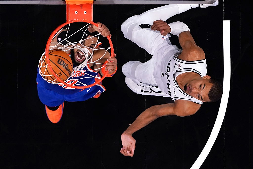 Knicks Abrem 2 a 0 nas Finais da NBA Depois do Erro de Wembanyama