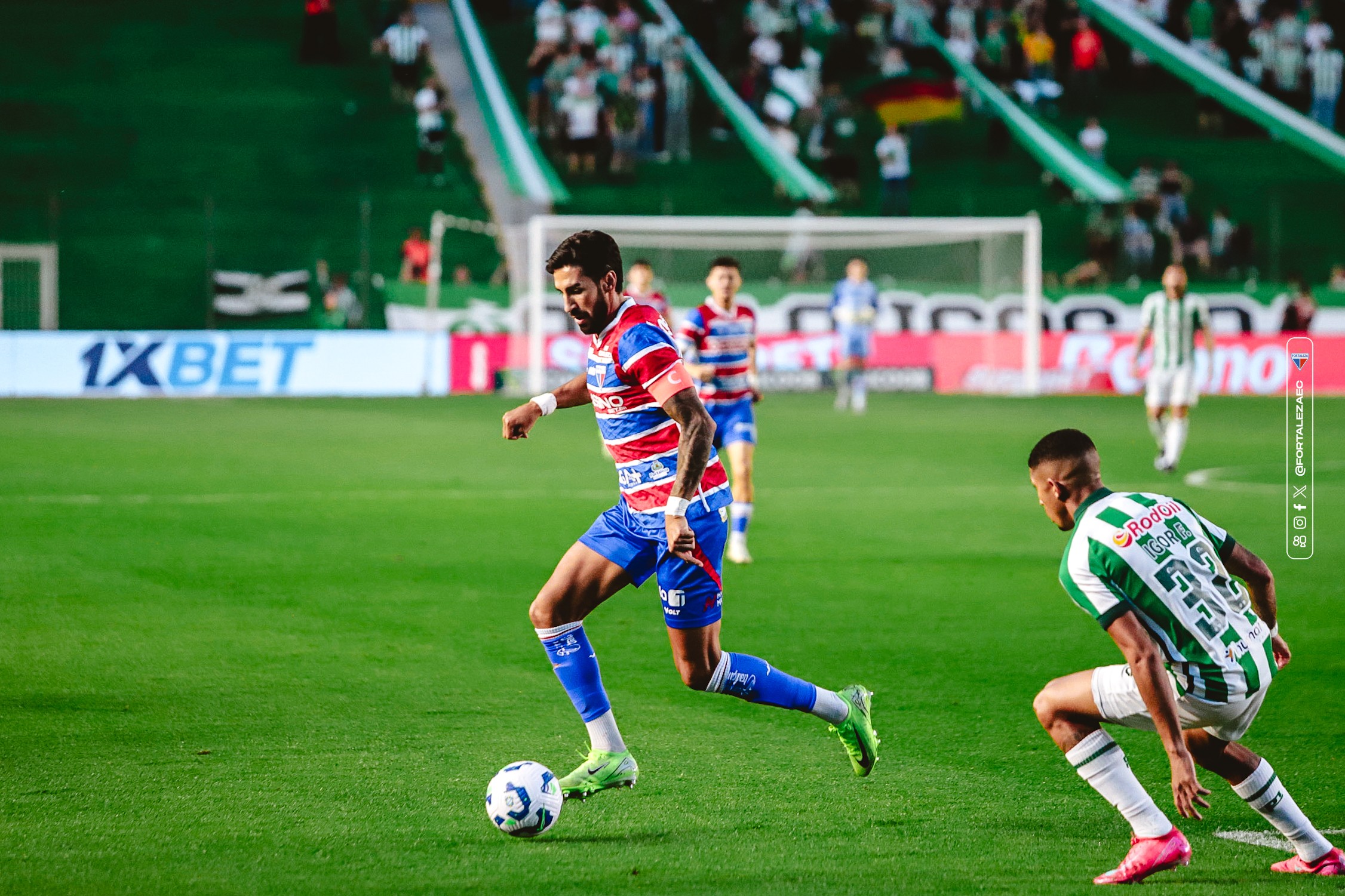 Lucero quer 50% de valores a receber para rescindir com o Fortaleza