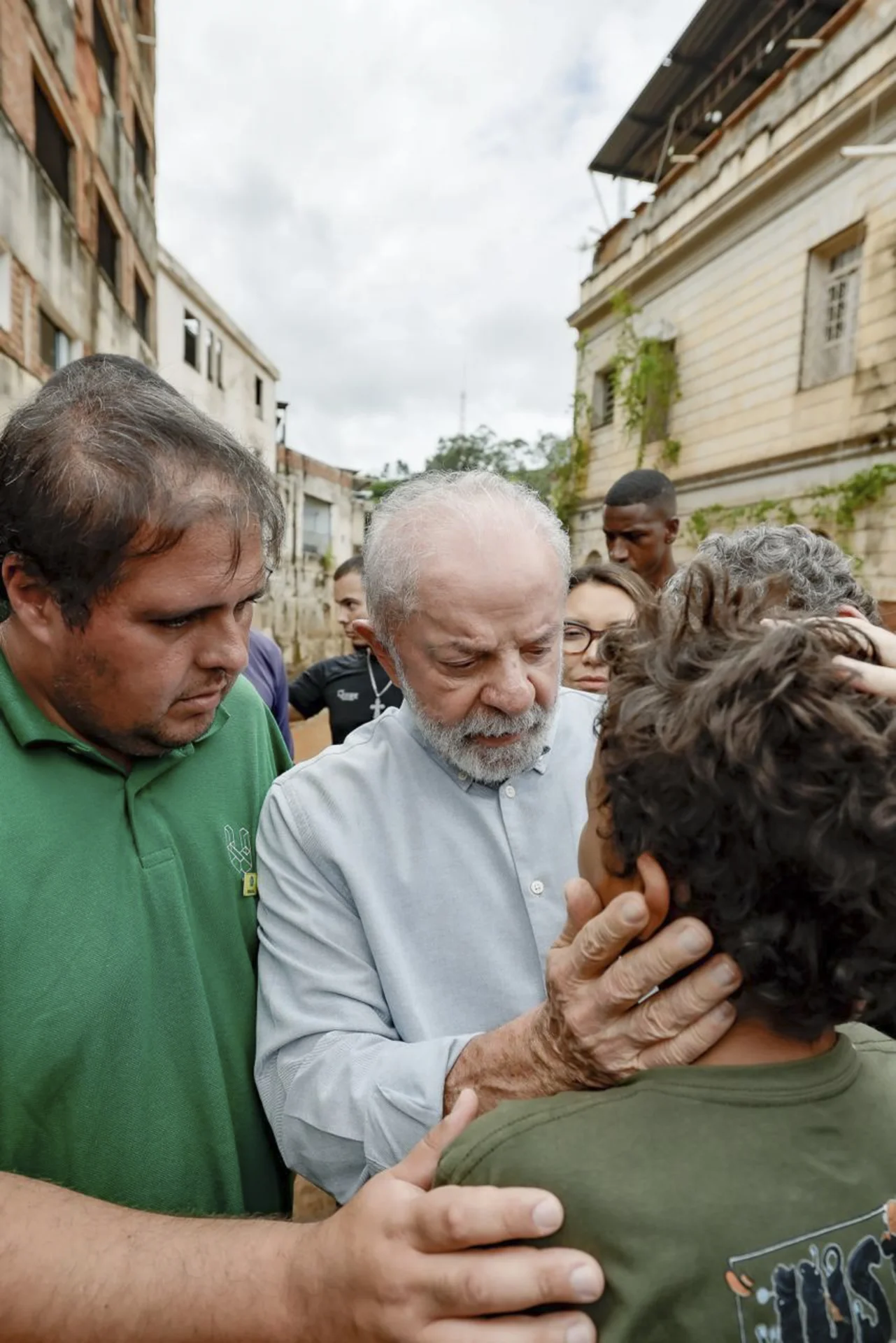 Lula Anuncia Apoio Federal às Vítimas das Chuvas em Minas Gerais: Uma Nova Esperança