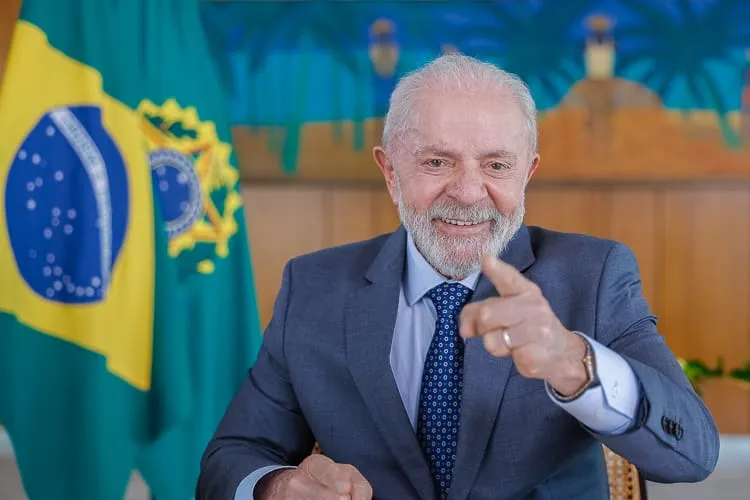 Lula Recebe Medalha da Abolição: O Maior Reconhecimento do Ceará