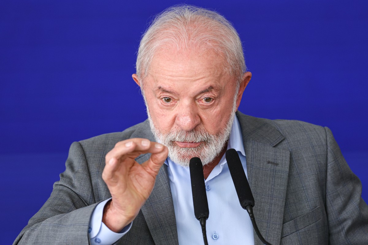 Lula retorna a Brasília após Réveillon no Rio