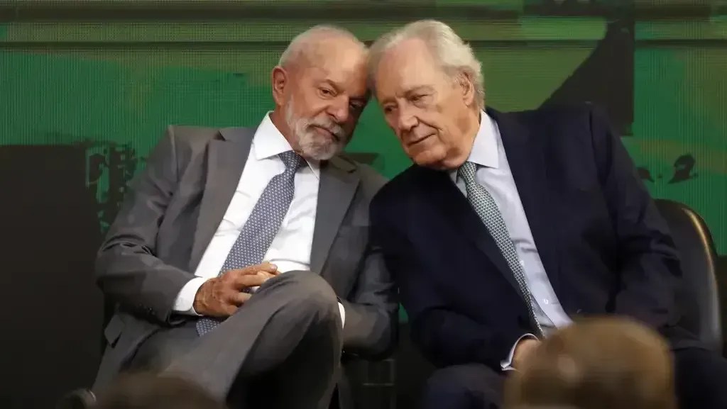 Lula tem ao menos dois nomes em vista para ocupar vaga de Lewandowski