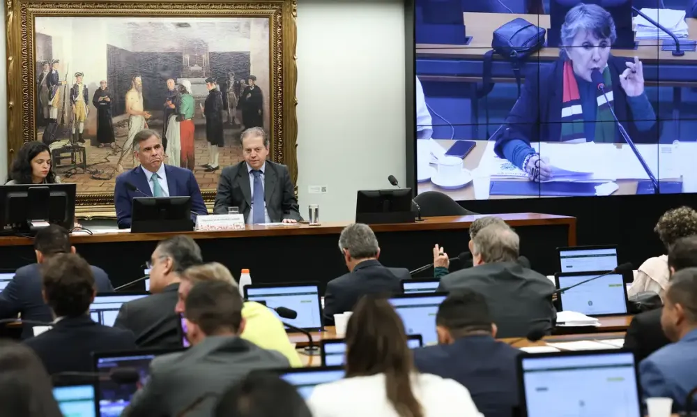 Maioridade Penal: Redução para 16 Anos Avança na Câmara - O que Isso Significa?