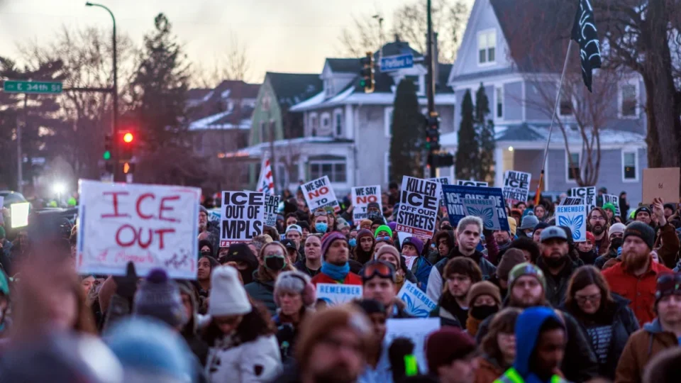Mais de mil protestos estão programados nos EUA contra violência dos agentes de imigração