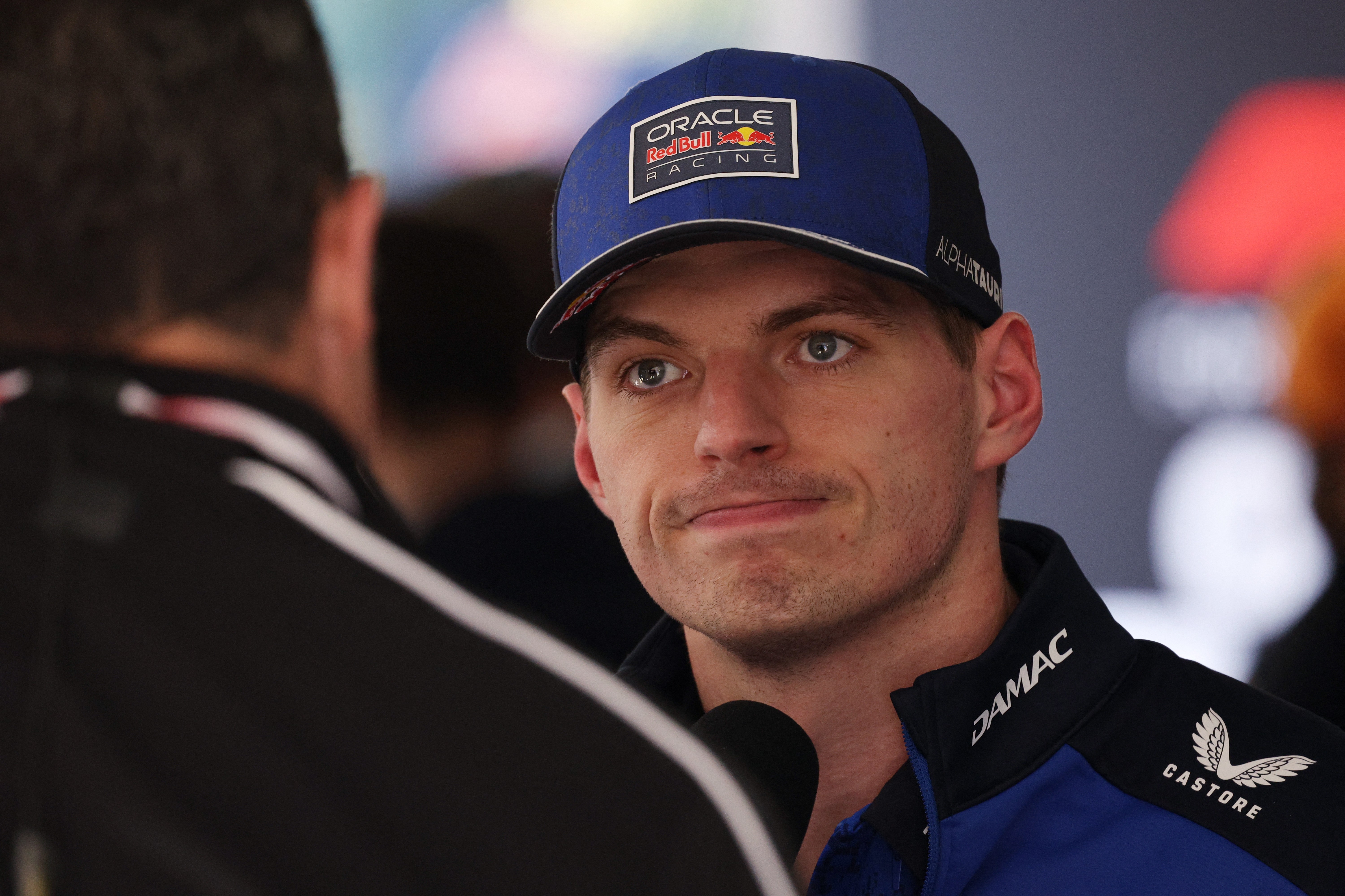Max Verstappen Choca e Expulsa Jornalista de Coletiva: O que Aconteceu?