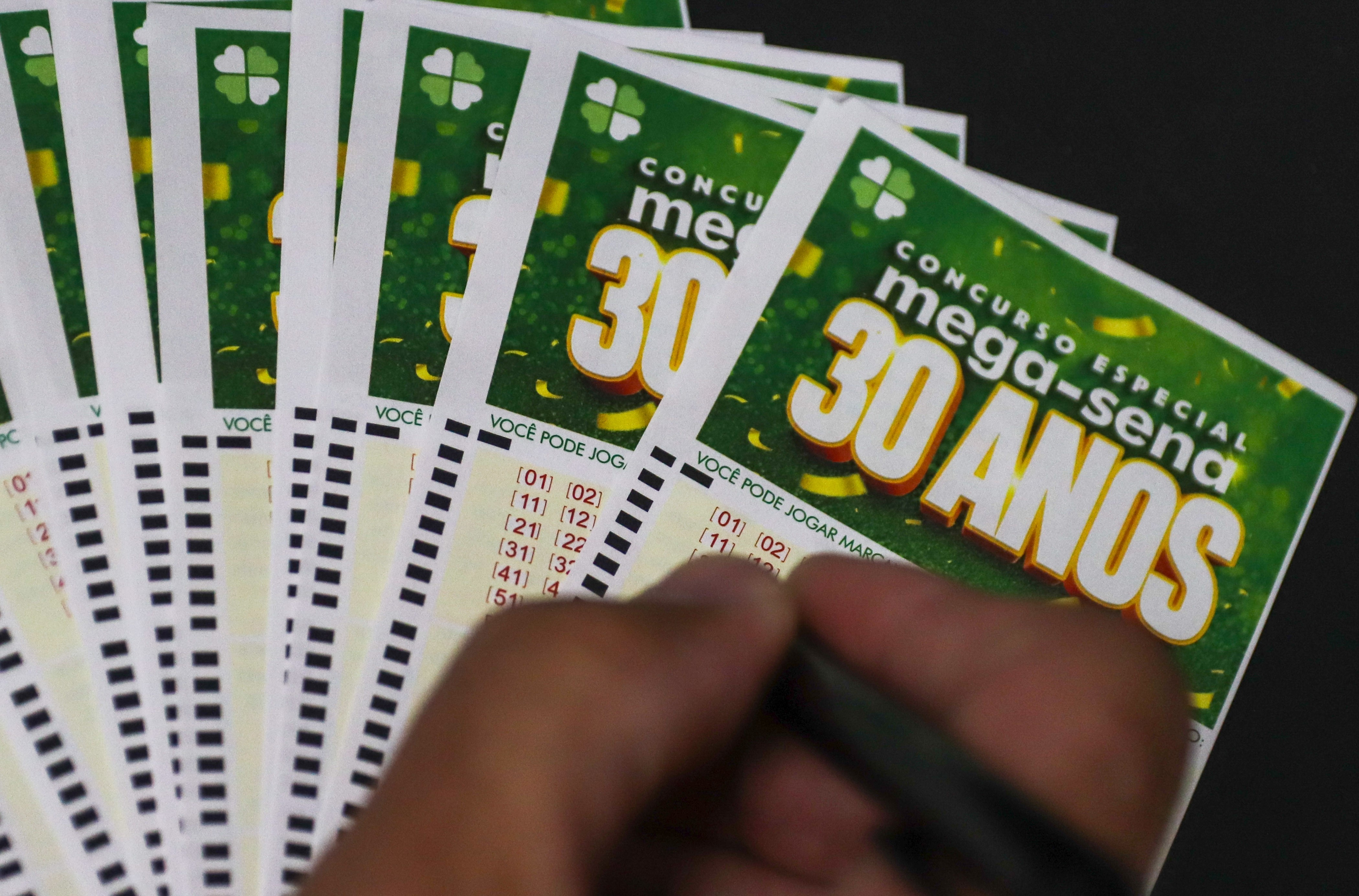 Mega-Sena 30 Anos: Prêmio Especial de R$ 300 Milhões!