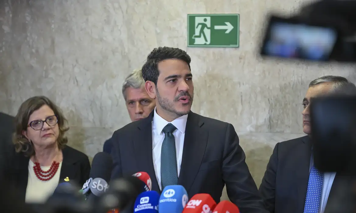 Messias é rejeitado no Senado: 'A vida é assim, dias de vitórias e derrotas'
