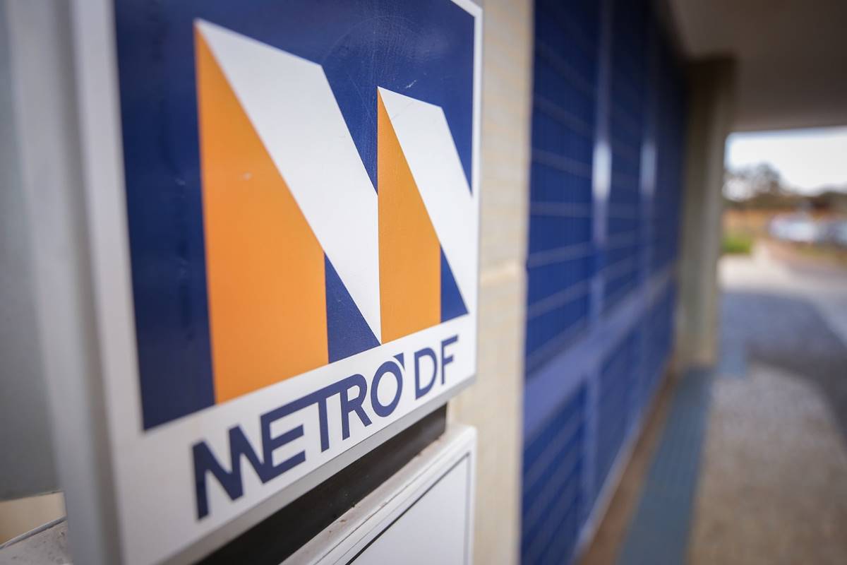 Metrô-DF: bloqueio em trilho fecha estações da Asa Sul; entenda