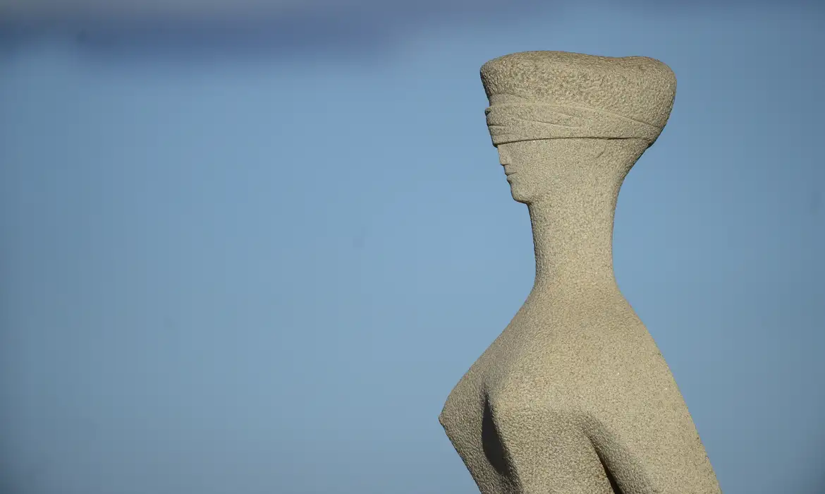 Ministro Alexandre de Moraes determina prisão de cúpula da PM-DF condenada por omissão nos ataques golpistas