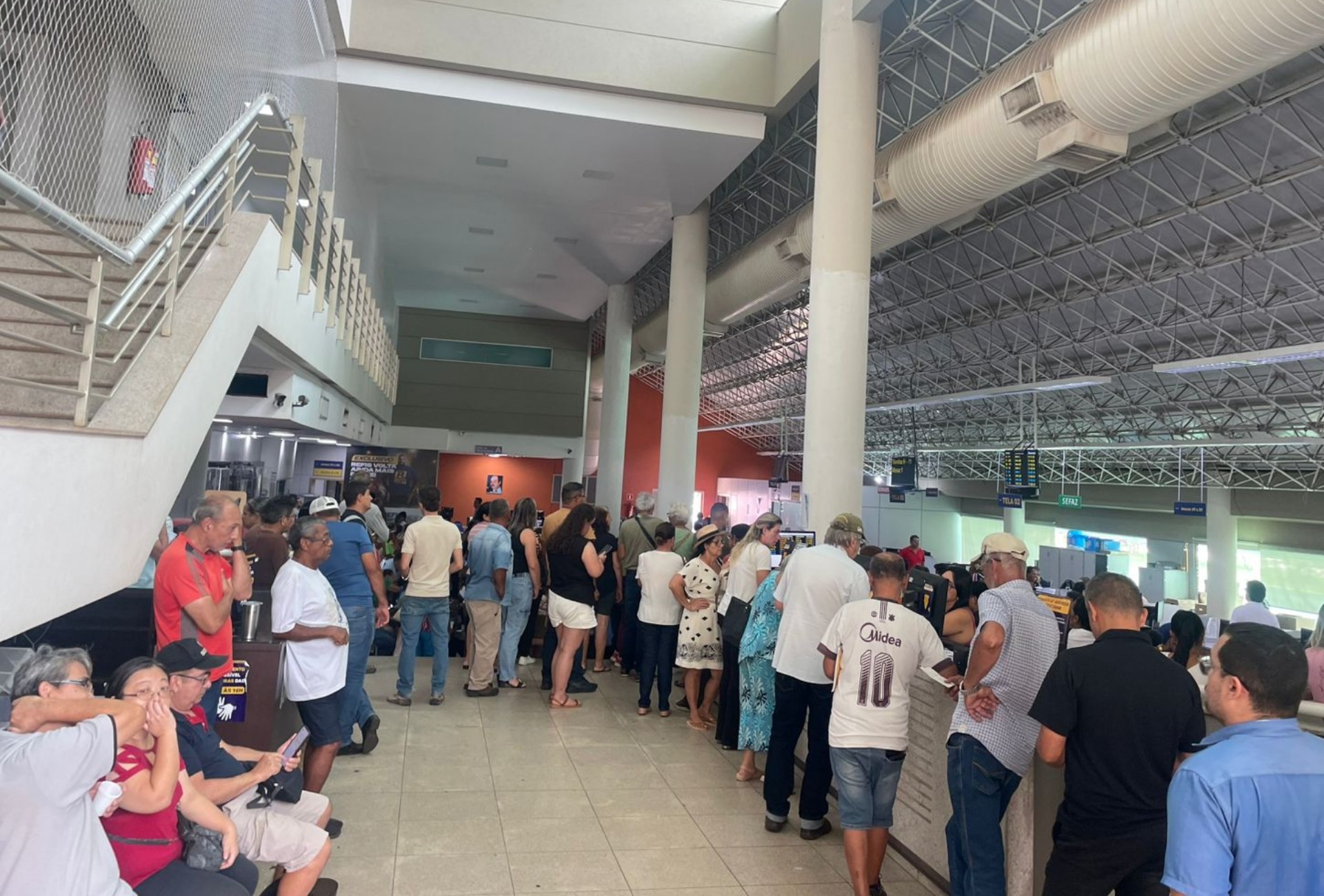 Moradores lotam Central do Cidadão para contestar valor do IPTU 2026 em Campo Grande